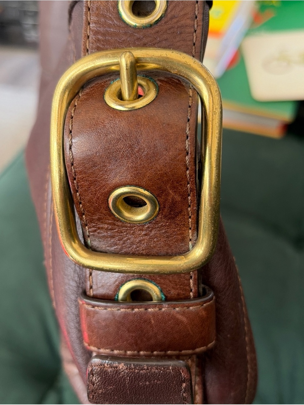 Coach Vintage Zoe Brown Leather Shoulder Bag Brass Hardware - Picture 6 of 16